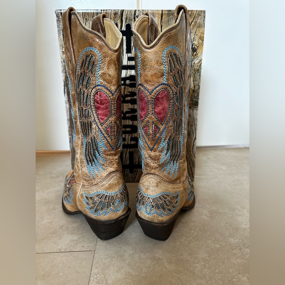 Corral Heart Antique Angel Wing Peace Sign Cowgirl Western Boots Womens 8.5